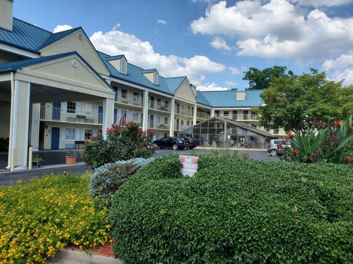 Colonial House Motel Pigeon Forge Exterior photo